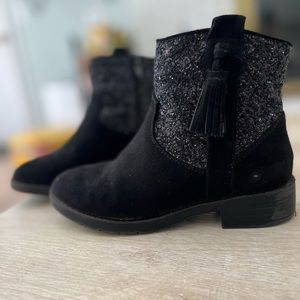 Lands’ End black glitter ankle boots